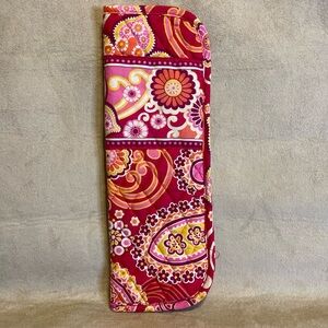 Vera Bradley Curling & Flat Iron Case in Raspberry Fizz Pattern